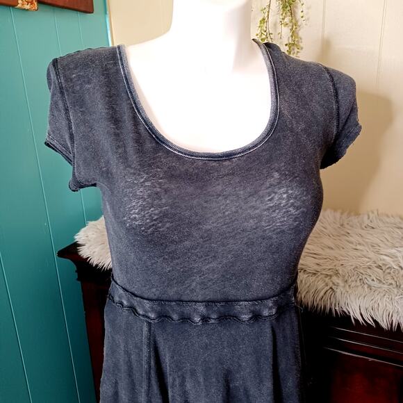 Free People Women’s Asymmetrical Black Soft and Comfy Dress Size Large - Picture 2 of 9